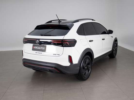 VOLKSWAGEN-NIVUS-1.0 200 TSI TOTAL FLEX HIGHLINE AUTOMÁTICO VOLKSWAGEN-NIVUS-2025