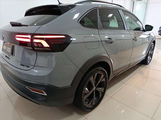 VOLKSWAGEN-NIVUS-1.0 200 TSI TOTAL FLEX HIGHLINE AUTOMÁTICO VOLKSWAGEN-NIVUS-2023