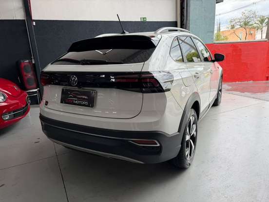 VOLKSWAGEN-NIVUS-1.0 200 TSI TOTAL FLEX HIGHLINE AUTOMÁTICO VOLKSWAGEN-NIVUS-2023