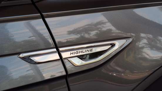 VOLKSWAGEN-NIVUS-1.0 200 TSI TOTAL FLEX HIGHLINE AUTOMÁTICO VOLKSWAGEN-NIVUS-2023