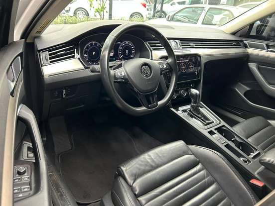 VOLKSWAGEN-PASSAT-2.0 16V TSI BLUEMOTION GASOLINA HIGHLINE 4P DSG VOLKSWAGEN-PASSAT-2018