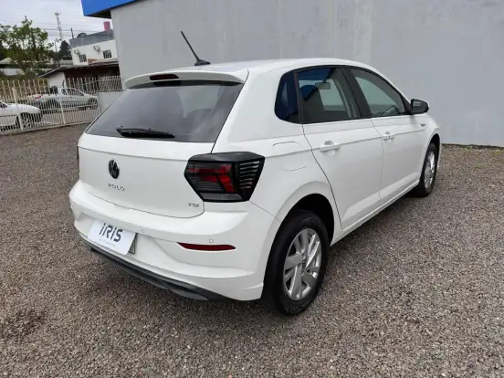 VOLKSWAGEN-POLO-2024
