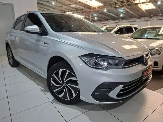 VOLKSWAGEN-POLO-1.0 170 TSI HIGHLINE AUTOMÁTICO VOLKSWAGEN-POLO-2023
