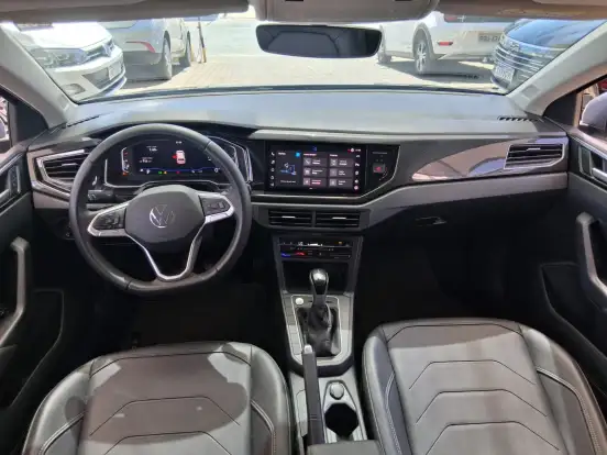 VOLKSWAGEN-POLO-2024
