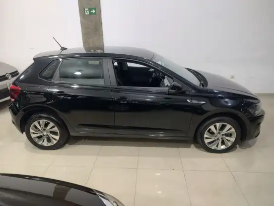 VOLKSWAGEN-POLO-1.0 200 TSI HIGHLINE AUTOMÁTICO VOLKSWAGEN-POLO-2018