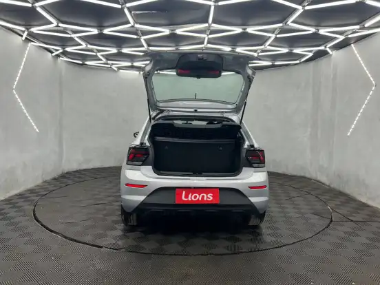 VOLKSWAGEN-POLO-2025