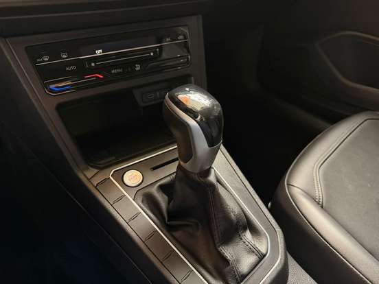 VOLKSWAGEN-POLO-2024