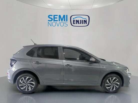 VOLKSWAGEN-POLO-2024