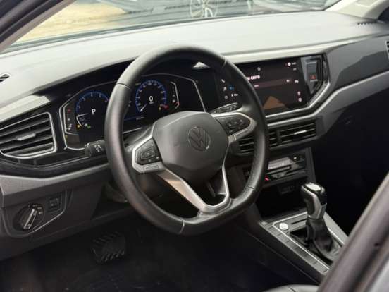 VOLKSWAGEN-POLO-2023