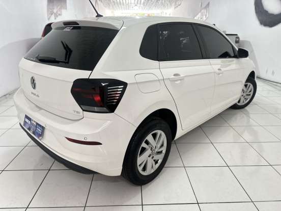 VOLKSWAGEN-POLO-2023
