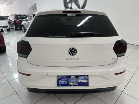 VOLKSWAGEN-POLO-2023