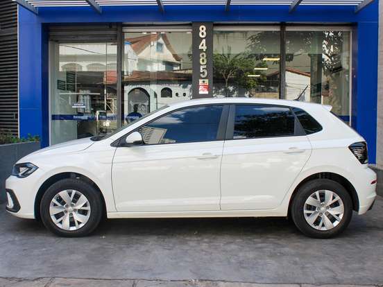 VOLKSWAGEN-POLO-2023