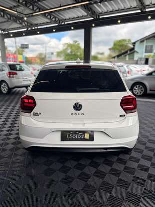 VOLKSWAGEN-POLO-2019