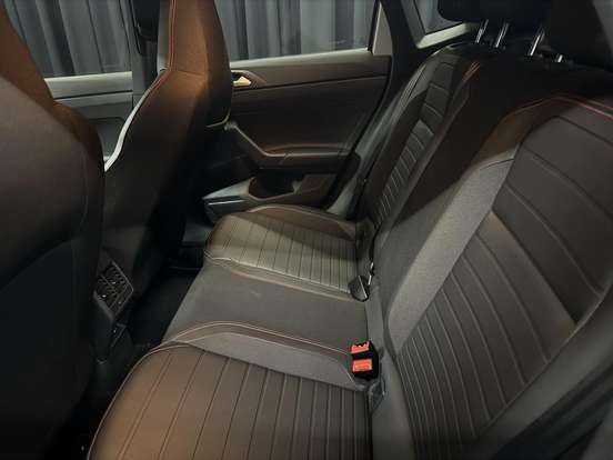 VOLKSWAGEN-POLO-2024