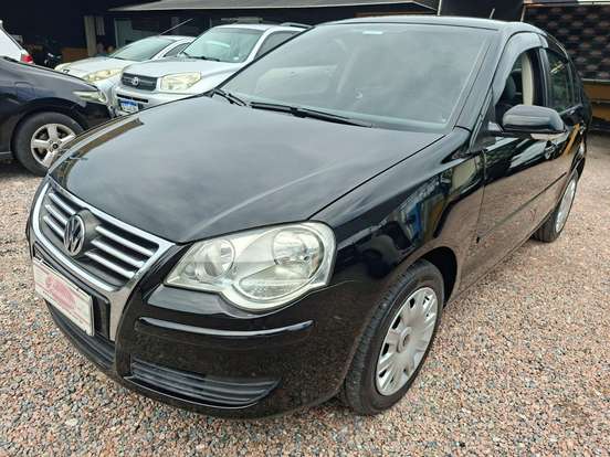 VOLKSWAGEN-POLO SEDAN-1.6 MI 8V FLEX 4P AUTOMATIZADO VOLKSWAGEN-POLO SEDAN-2011
