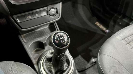 VOLKSWAGEN-SAVEIRO-2014