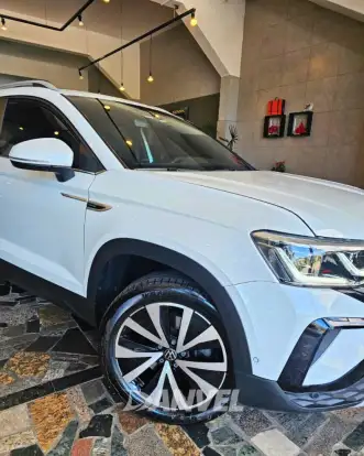 VOLKSWAGEN-TAOS-1.4 250 TSI TOTAL FLEX HIGHLINE AUTOMÁTICO VOLKSWAGEN-TAOS-2023