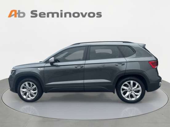 VOLKSWAGEN-TAOS-2023
