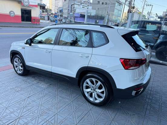 VOLKSWAGEN-TAOS-1.4 250 TSI TOTAL FLEX COMFORTLINE AUTOMÁTICO VOLKSWAGEN-TAOS-2021