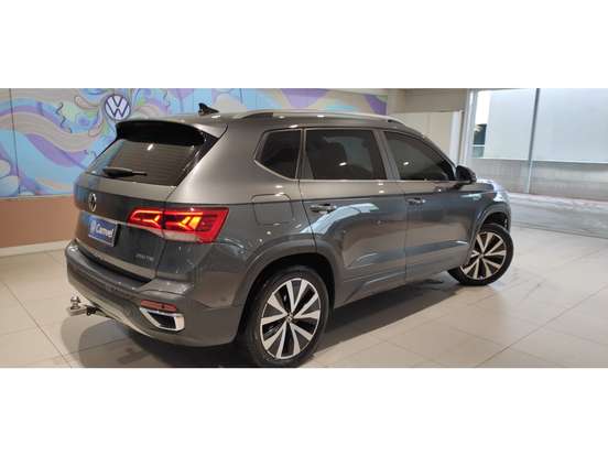 VOLKSWAGEN-TAOS-2023