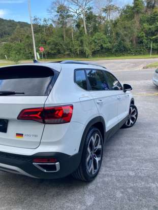 VOLKSWAGEN-TAOS-2024