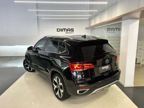 VOLKSWAGEN-TAOS-2024