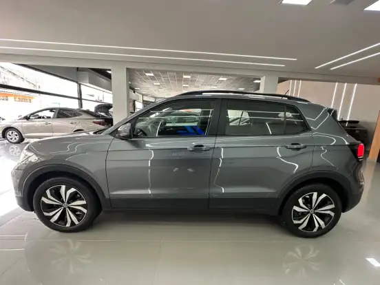 VOLKSWAGEN-T-CROSS-1.0 200 TSI TOTAL FLEX AUTOMÁTICO VOLKSWAGEN-T-CROSS-2024