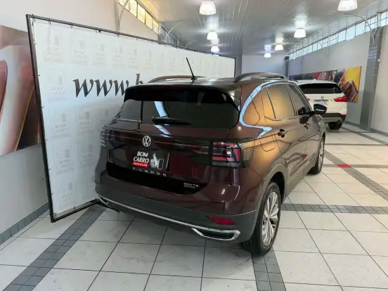 VOLKSWAGEN-T-CROSS-2019