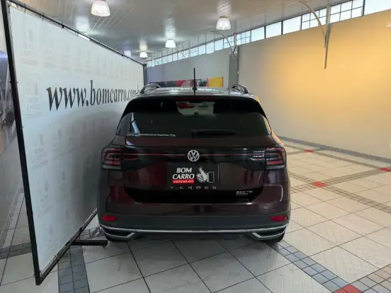 VOLKSWAGEN-T-CROSS-2019
