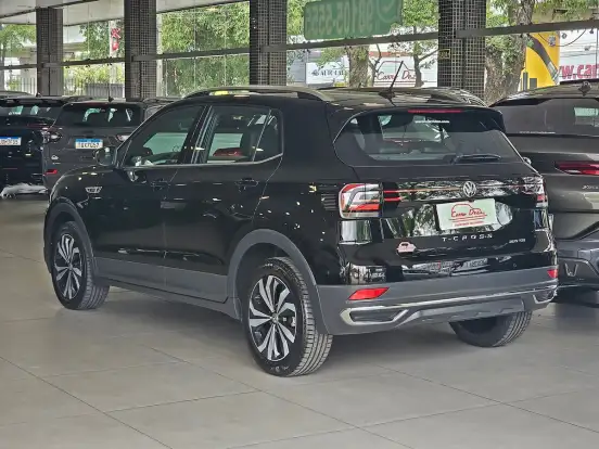 VOLKSWAGEN-T-CROSS-2020