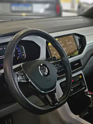 VOLKSWAGEN-T-CROSS-2020