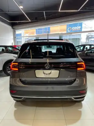 VOLKSWAGEN-T-CROSS-1.4 250 TSI TOTAL FLEX HIGHLINE AUTOMÁTICO VOLKSWAGEN-T-CROSS-2023