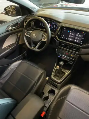VOLKSWAGEN-T-CROSS-2023