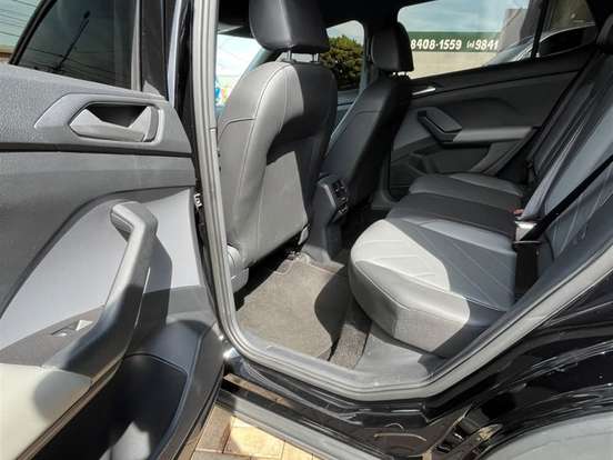 VOLKSWAGEN-T-CROSS-2024