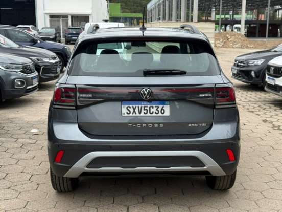 VOLKSWAGEN-T-CROSS-2024