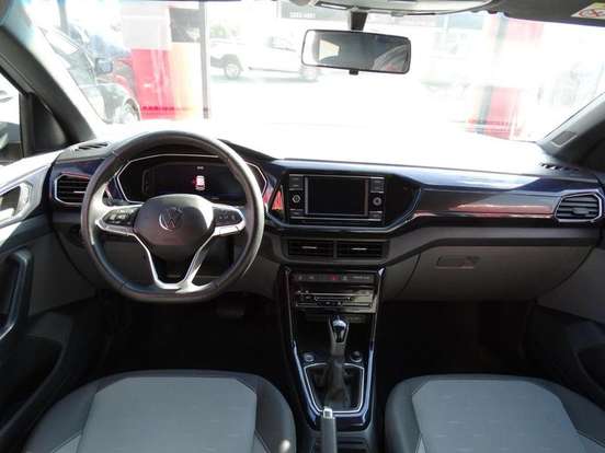 VOLKSWAGEN-T-CROSS-1.0 200 TSI TOTAL FLEX COMFORTLINE AUTOMÁTICO VOLKSWAGEN-T-CROSS-2023