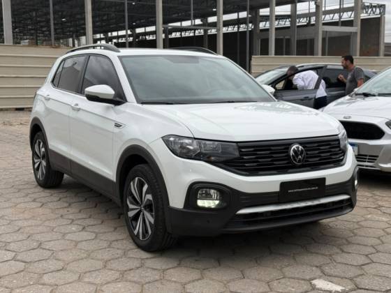 VOLKSWAGEN T-CROSS 1.0 200 TSI TOTAL FLEX COMFORTLINE AUTOMÁTICO