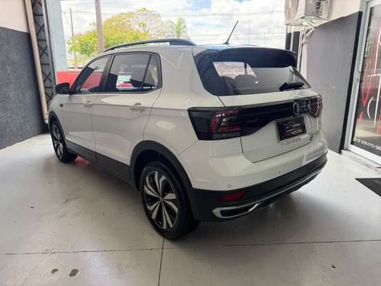 VOLKSWAGEN-T-CROSS-2023