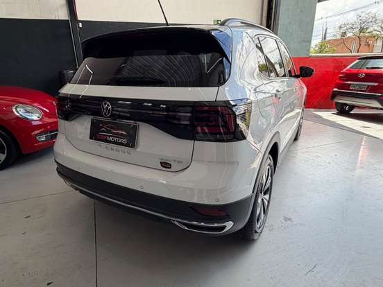 VOLKSWAGEN-T-CROSS-2023
