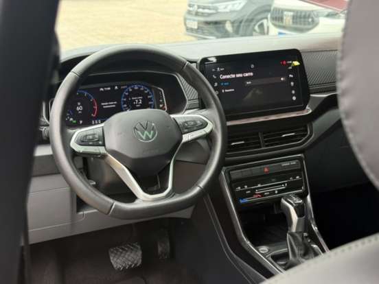 VOLKSWAGEN-T-CROSS-2024