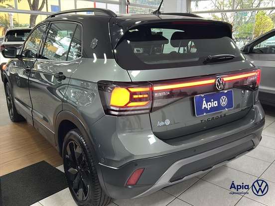 VOLKSWAGEN-T-CROSS-2025
