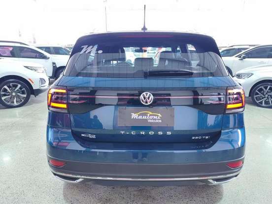 VOLKSWAGEN-T-CROSS-2021
