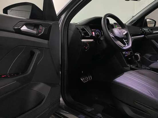 VOLKSWAGEN-T-CROSS-2026