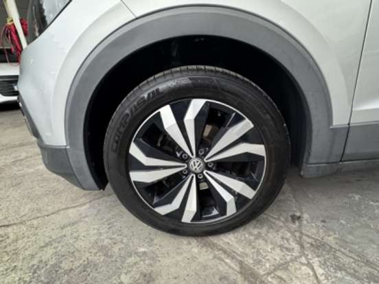 VOLKSWAGEN-T-CROSS-1.4 250 TSI TOTAL FLEX HIGHLINE AUTOMÁTICO VOLKSWAGEN-T-CROSS-2021