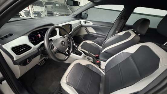 VOLKSWAGEN-T-CROSS-1.4 250 TSI TOTAL FLEX HIGHLINE AUTOMÁTICO VOLKSWAGEN-T-CROSS-2021