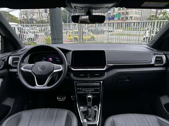 VOLKSWAGEN-T-CROSS-1.4 250 TSI TOTAL FLEX HIGHLINE AUTOMÁTICO VOLKSWAGEN-T-CROSS-2025