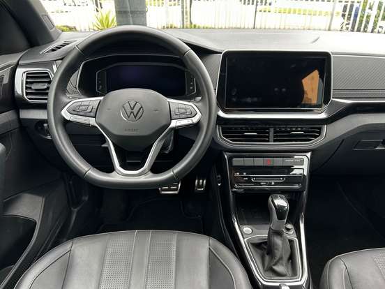 VOLKSWAGEN-T-CROSS-2025