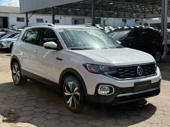 VOLKSWAGEN-T-CROSS-2021
