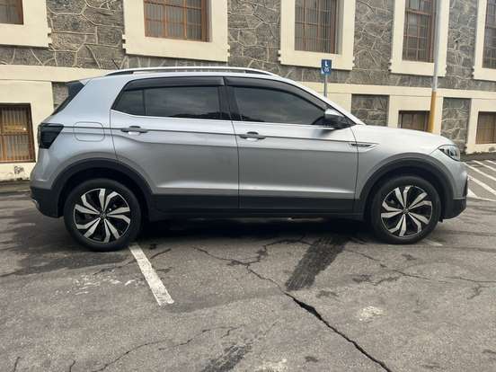 VOLKSWAGEN-T-CROSS-2024