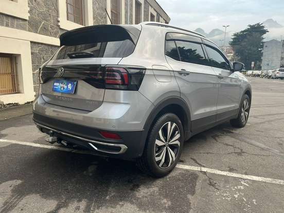 VOLKSWAGEN-T-CROSS-2024